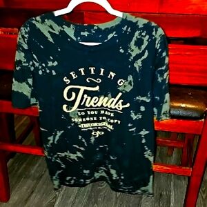 Southern Bliss- Trendy Graphic Tee - Black Tie Dye sz large